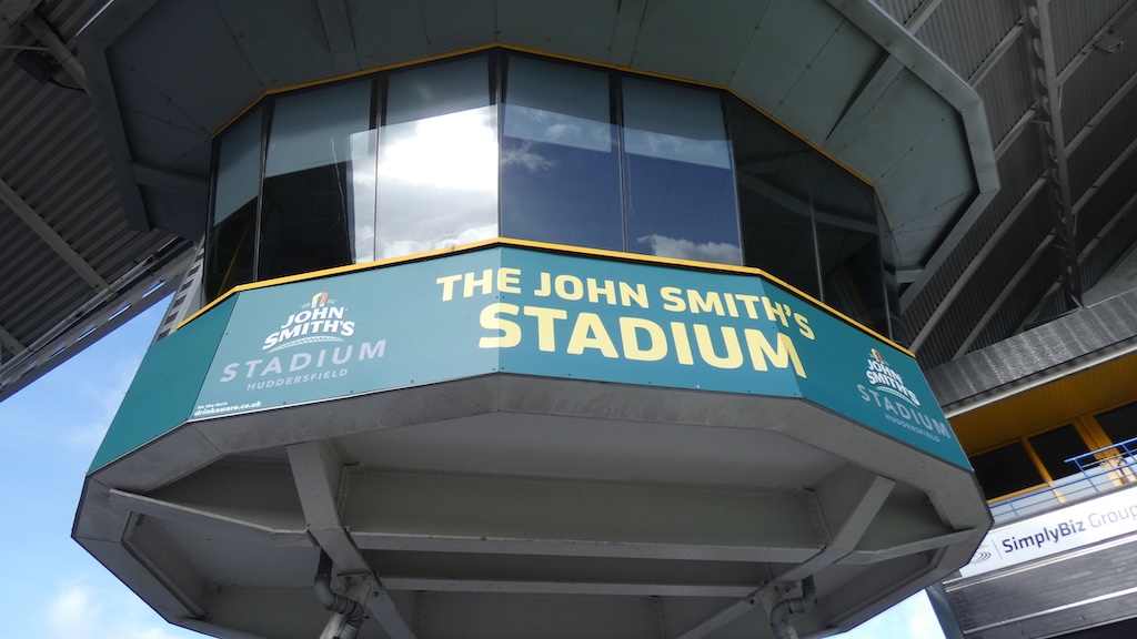 John Smith’s Stadium veld